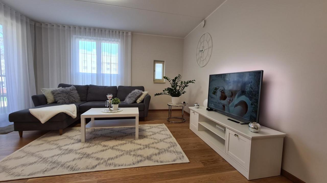City Center Bright Home Tallinn Buitenkant foto