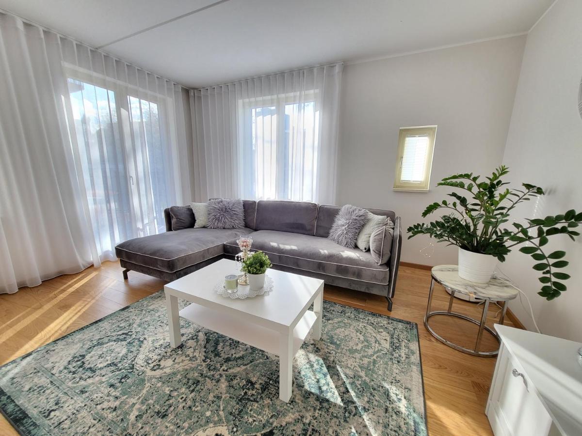 City Center Bright Home Tallinn Buitenkant foto